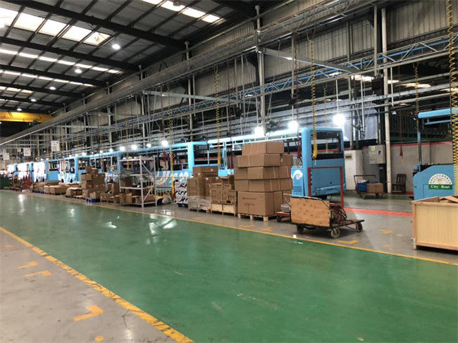 รถมินิบัสไฟฟ้าความยาว 7 เมตร วิ่งได้ 200 กม. พวงมาลัยซ้าย สำหรับขนส่งสาธารณะ