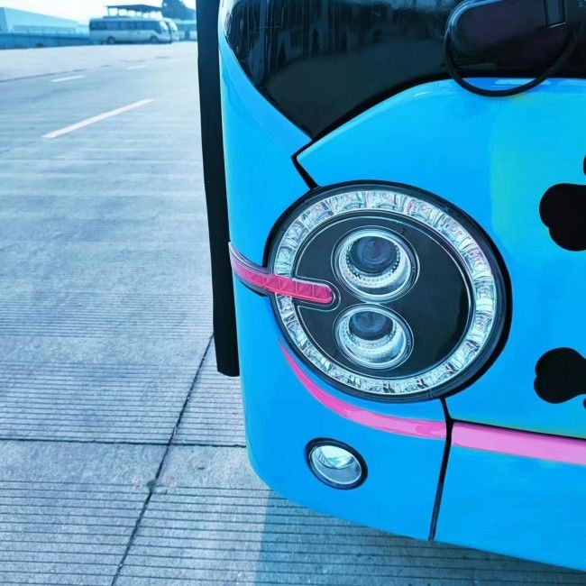 รถมินิบัสไฟฟ้าความยาว 7 เมตร วิ่งได้ 200 กม. พวงมาลัยซ้าย สำหรับขนส่งสาธารณะ