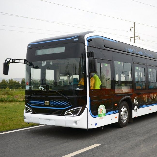 12 M รถบัสไฟฟ้าบริสุทธิ์ บัสล่างทางเข้า บัสพื้น EV บัส 46 ที่นั่ง พร้อมแขวนอากาศ