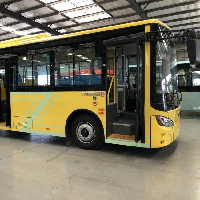 สองประตู 8m Urban แบตเตอรี่ รถเมล์ไฟฟ้า LHD 29 ที่นั่งพลังงานแบตเตอรี่ 198.4kwh