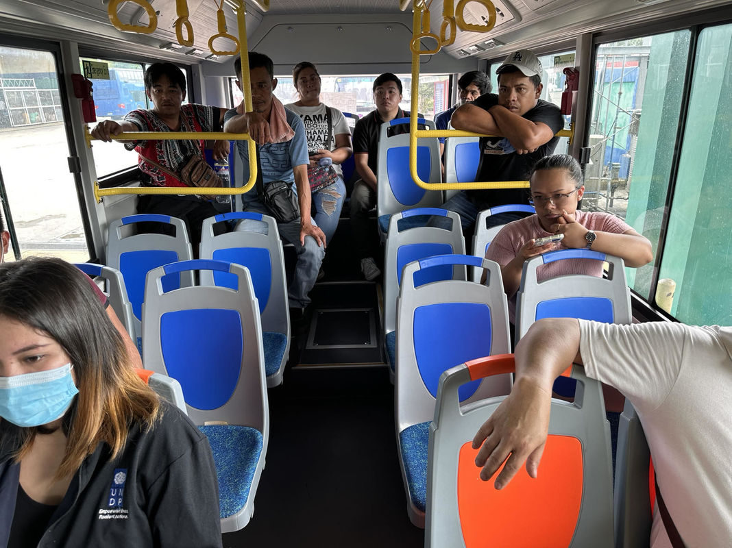 6.6M รถบัสขนส่งเมืองไฟฟ้า พร้อม 16 ที่นั่ง ขับทางซ้าย พร้อมเครื่องปรับอากาศ