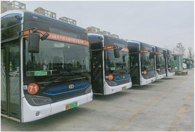 รถบัสเมืองไฟฟ้า 12 เมตร รถบัสชั้นต่ํา 46 ที่นั่ง สําหรับการขนส่งในเมือง